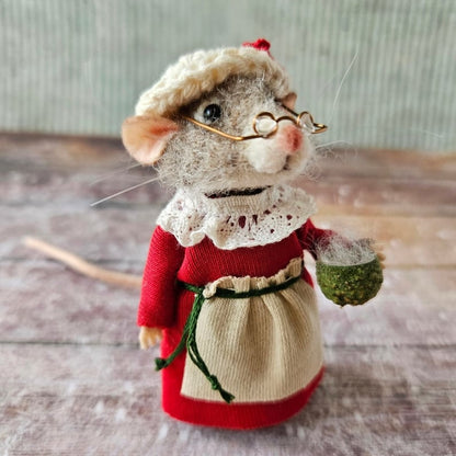 ⏰ Handmade Cute Needle Felted Mouse